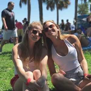 Meet your Posher, Brittney